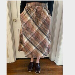 Vintage Pink Beige Plaid Wool Skirt with Pockets - Size 6